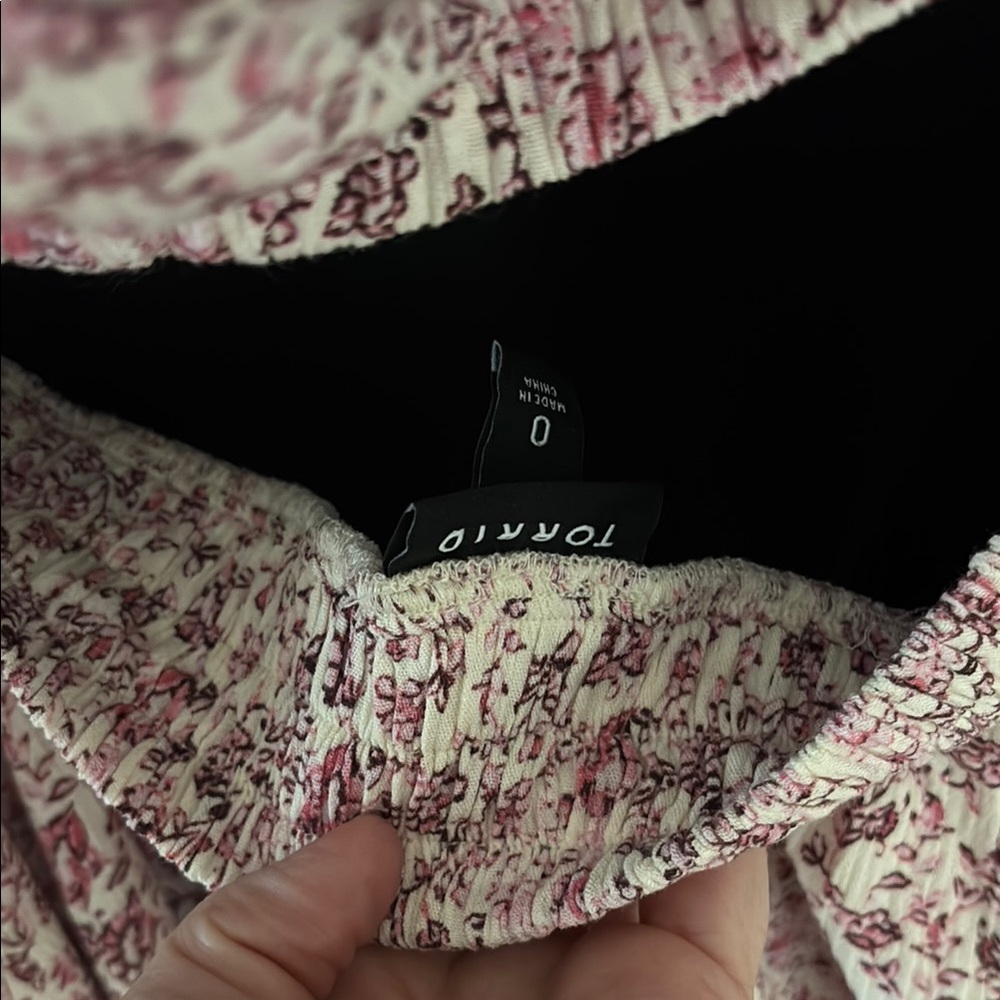 Torrid Pink and White 2 piece Skirt Set for all occasions - Picture 13 of 15
